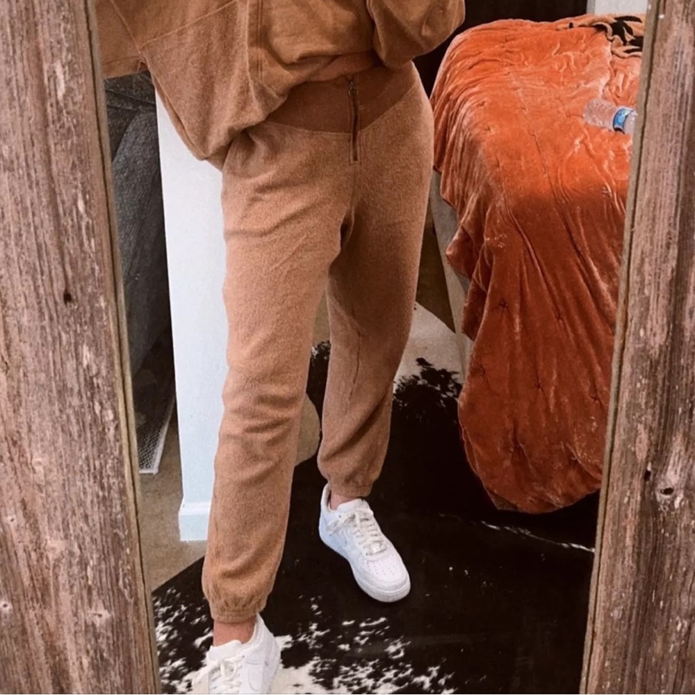 NWT✨Aerie Teddy Sherpa Jogger Sweatpants